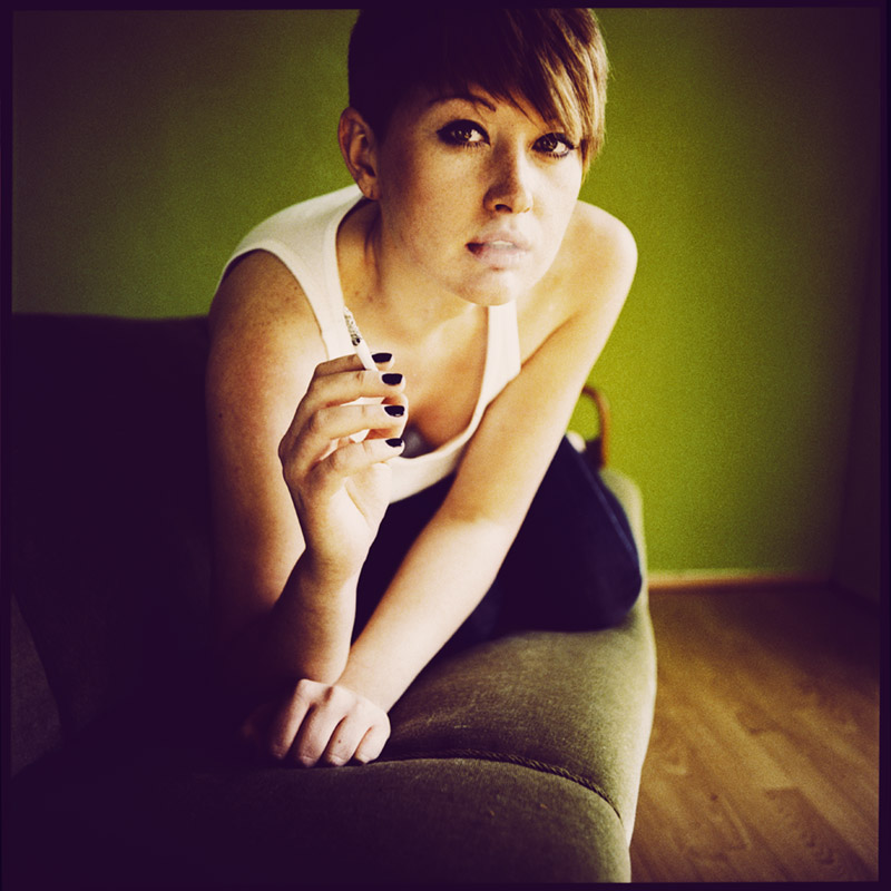 Das Grüne Sofa * Fine-Art-Portraits * Mittleformat-Fotografie * Dein Fotograf für Gießen, Wetzlar und Marburg! * Rossi Photography * stolenmoments.de