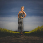 Sexy Fotoshooting mit Judith im Rapsfeld - Porträtshooting Marburg - Fotograf Marburg