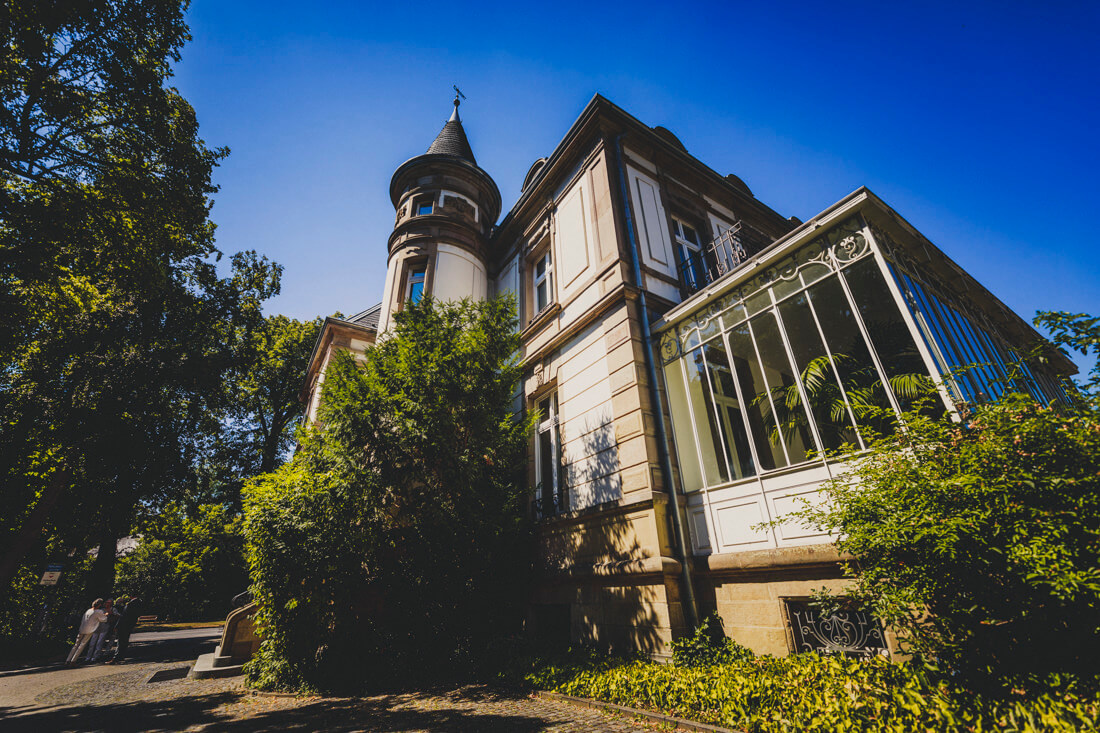 historisches gebaeude villa leutert, standesamt giessen, tiny wedding, corona-hochzeit fotograf